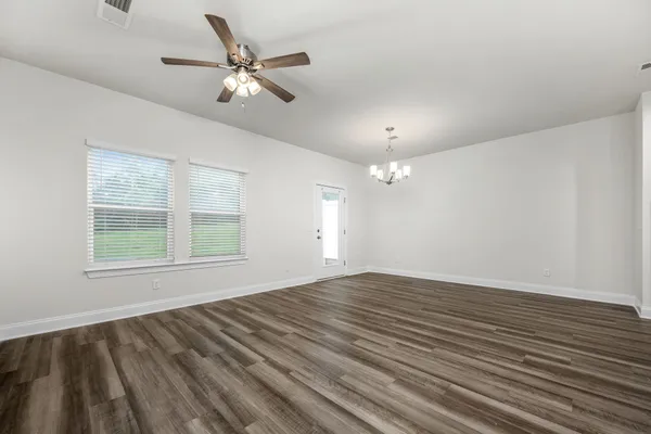 $299,900 | 818 Arrington Way, Columbia, TN 38401