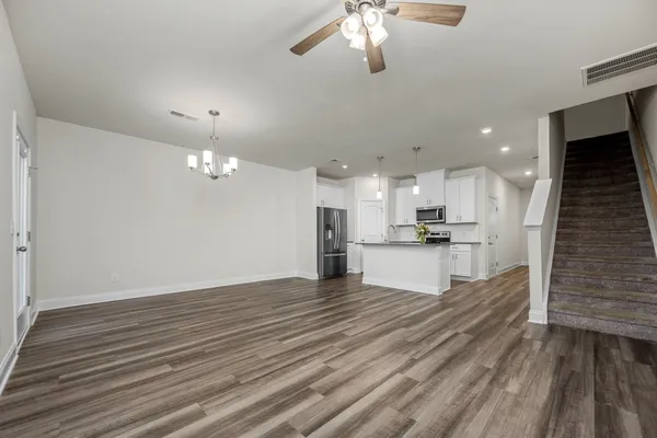 $299,900 | 818 Arrington Way, Columbia, TN 38401