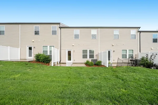 $299,900 | 818 Arrington Way, Columbia, TN 38401