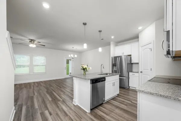 $299,900 | 818 Arrington Way, Columbia, TN 38401