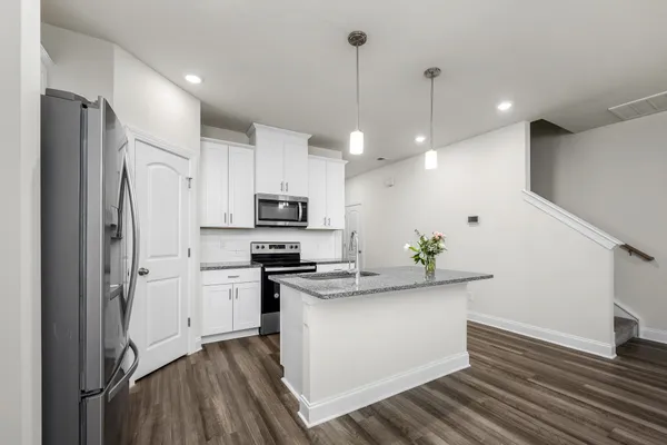 $299,900 | 818 Arrington Way, Columbia, TN 38401