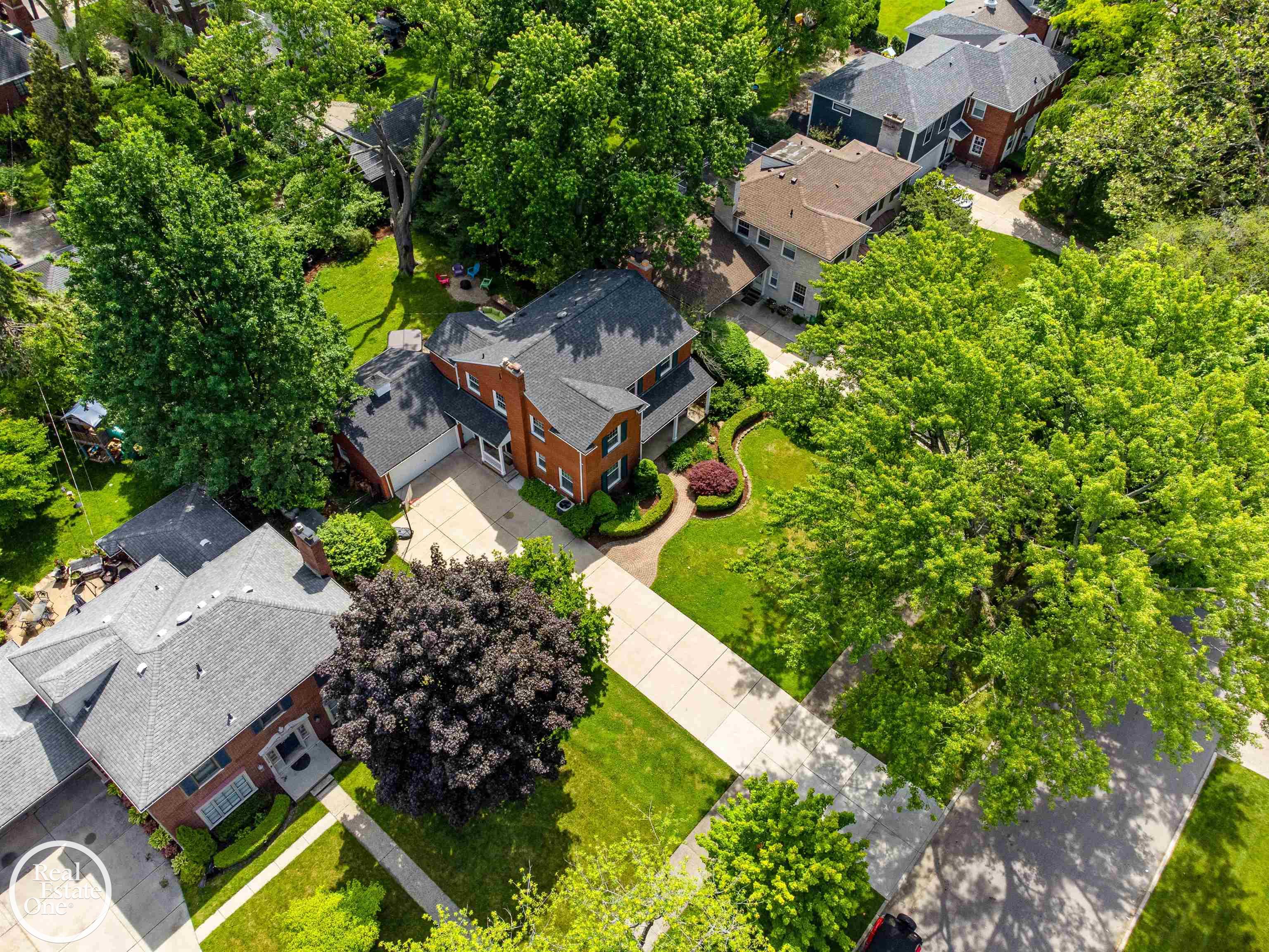 1022 Whittier Road Grosse Pointe, MI 48230 - Photo 47 of 57 50144971-27e5c35d-e9f3-4f2e-b54a-55d6ce70679c.JPG