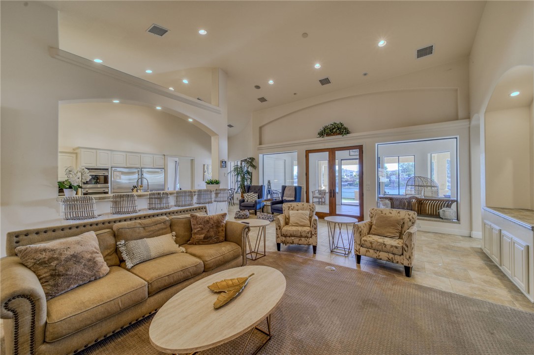 10023 Dike Road Mohave Valley, AZ 86440 - Photo 11 of 100 Living Room