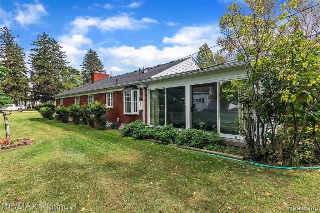 110 Riddle Street Howell, MI 48843 - Photo 31 of 39 Gallery Image 31