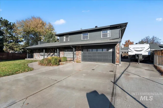 $415,000 | 1375 Owyhee Drive, Mountain Home, ID 83647