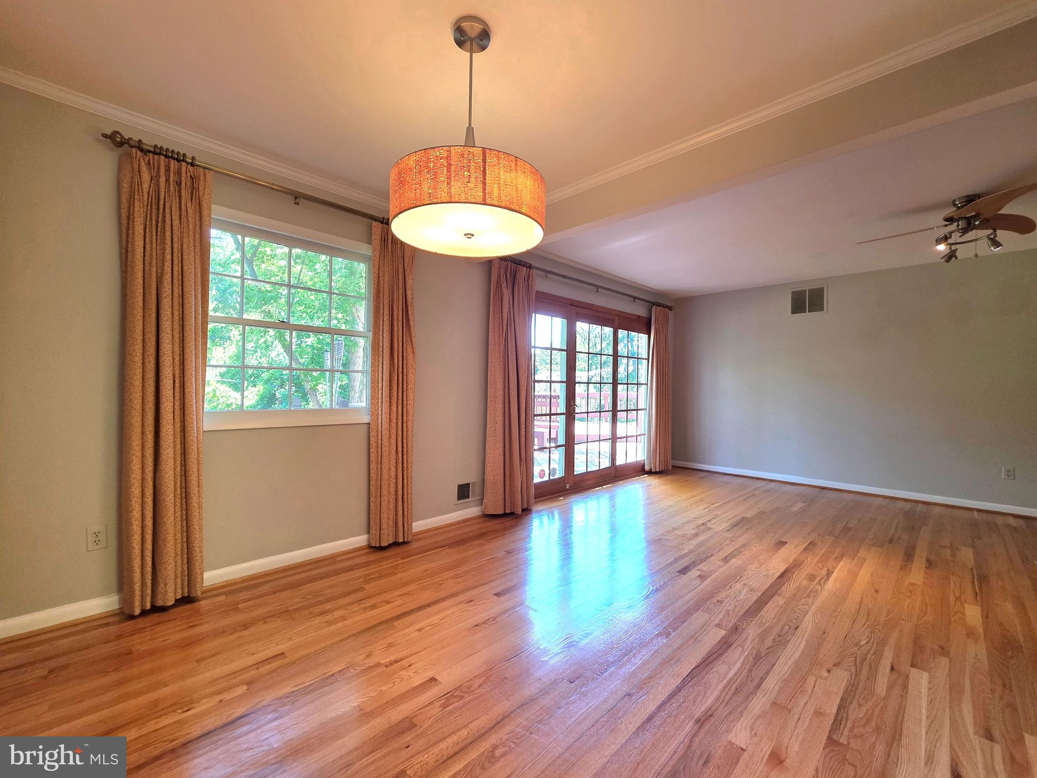 2215 Collingwood Road Alexandria, VA 22308 - Photo 10 of 40