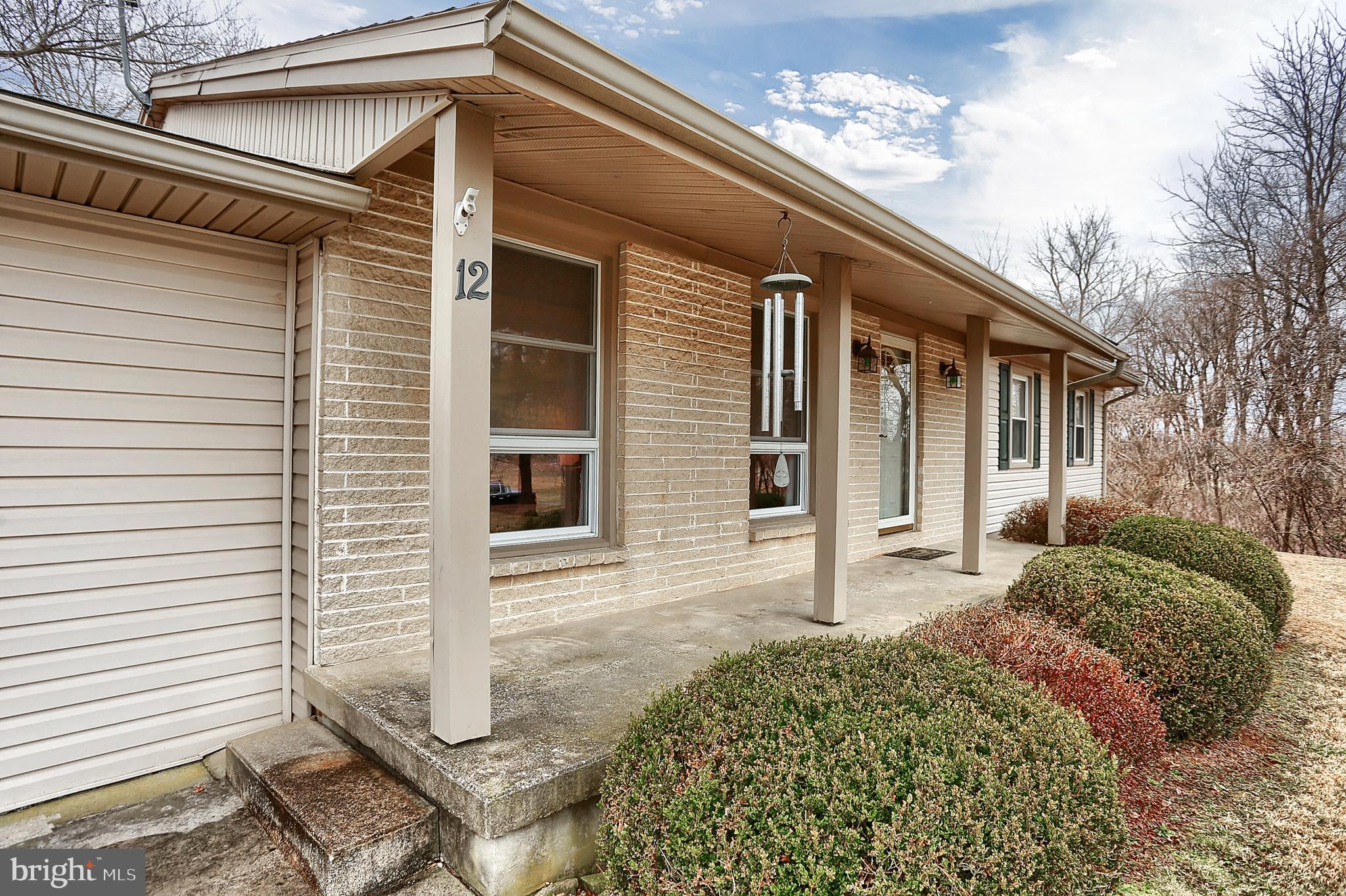 12 Clouser Rd Spur Mechanicsburg, PA 17055 - Photo 2 of 37