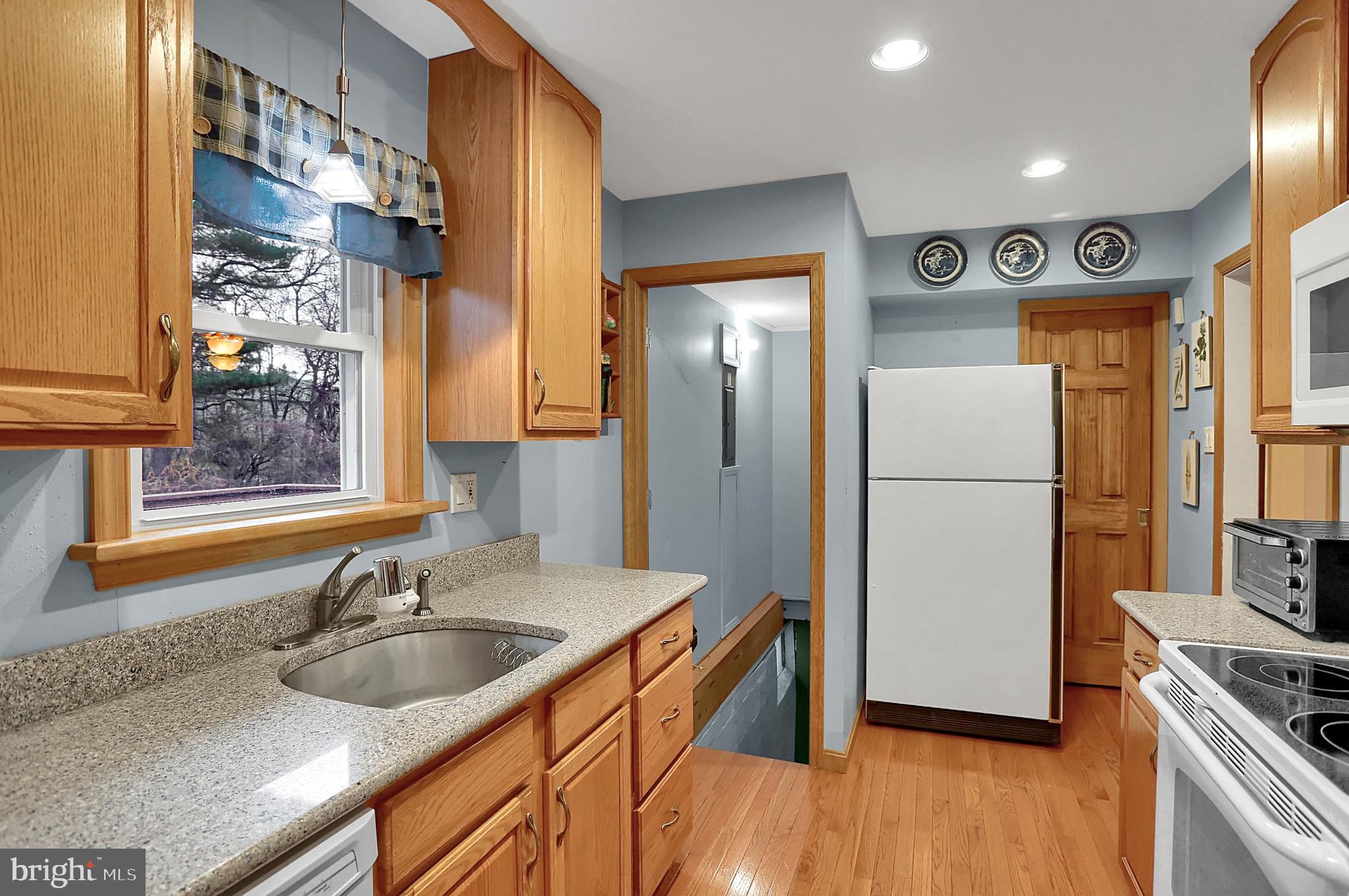 12 Clouser Rd Spur Mechanicsburg, PA 17055 - Photo 12 of 37