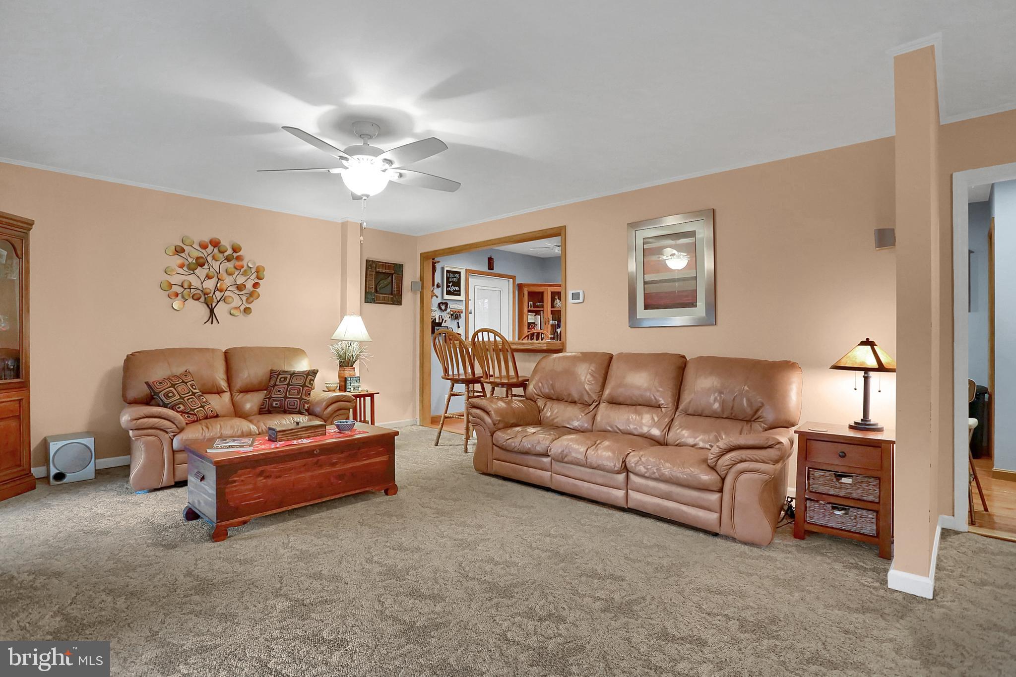 12 Clouser Rd Spur Mechanicsburg, PA 17055 - Photo 3 of 37