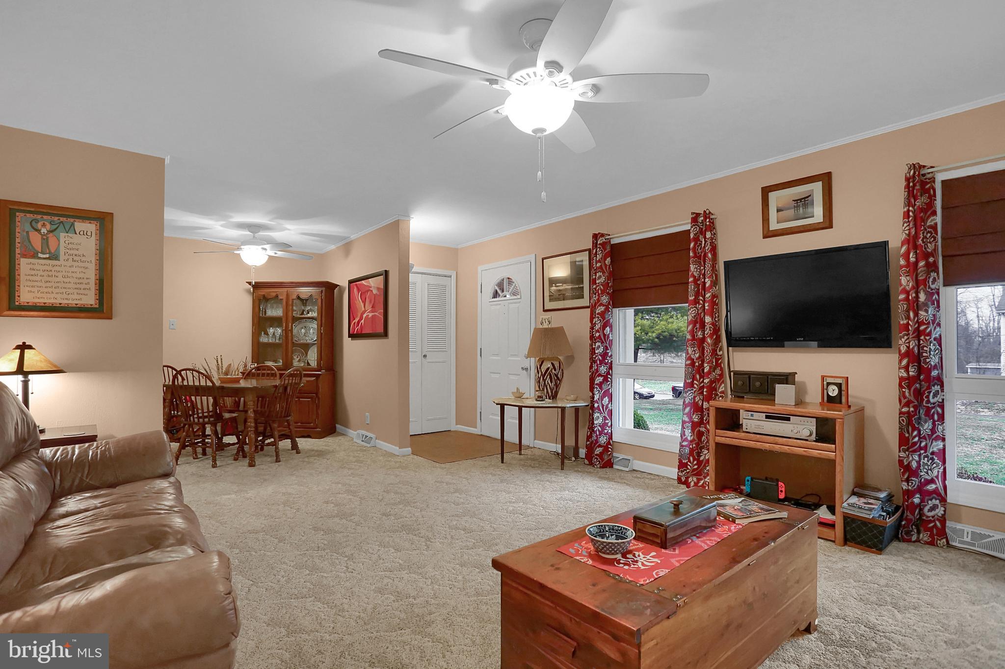 12 Clouser Rd Spur Mechanicsburg, PA 17055 - Photo 5 of 37
