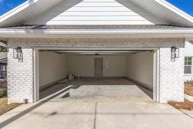 $2,600 | 110 4th Street, Niceville, FL 32578