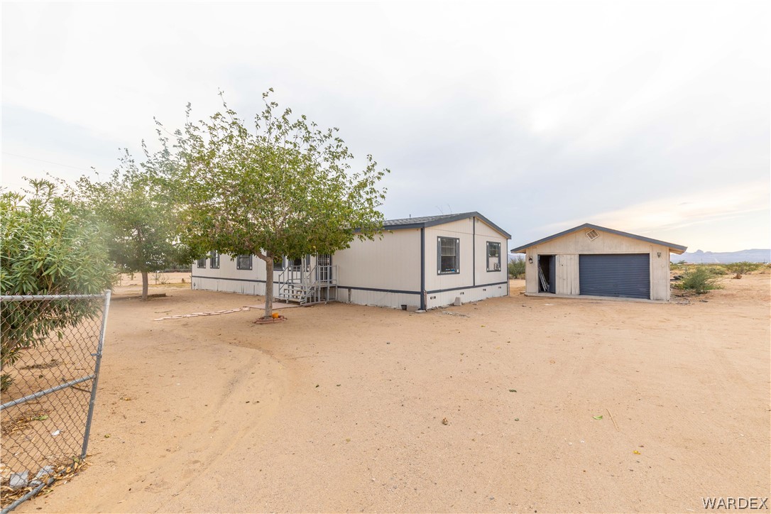 101 South Hano Road Golden Valley, AZ 86413 - Photo 1 of 50 Gallery Image 1