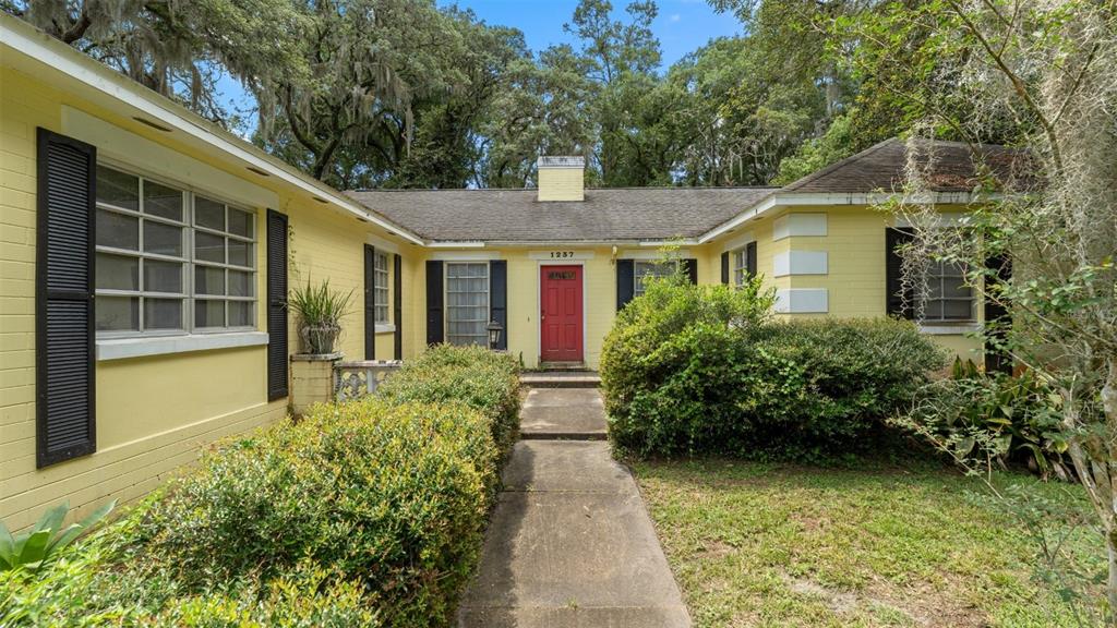1237 Cardinal Lane DeLand, FL 32720 - Photo 4 of 83