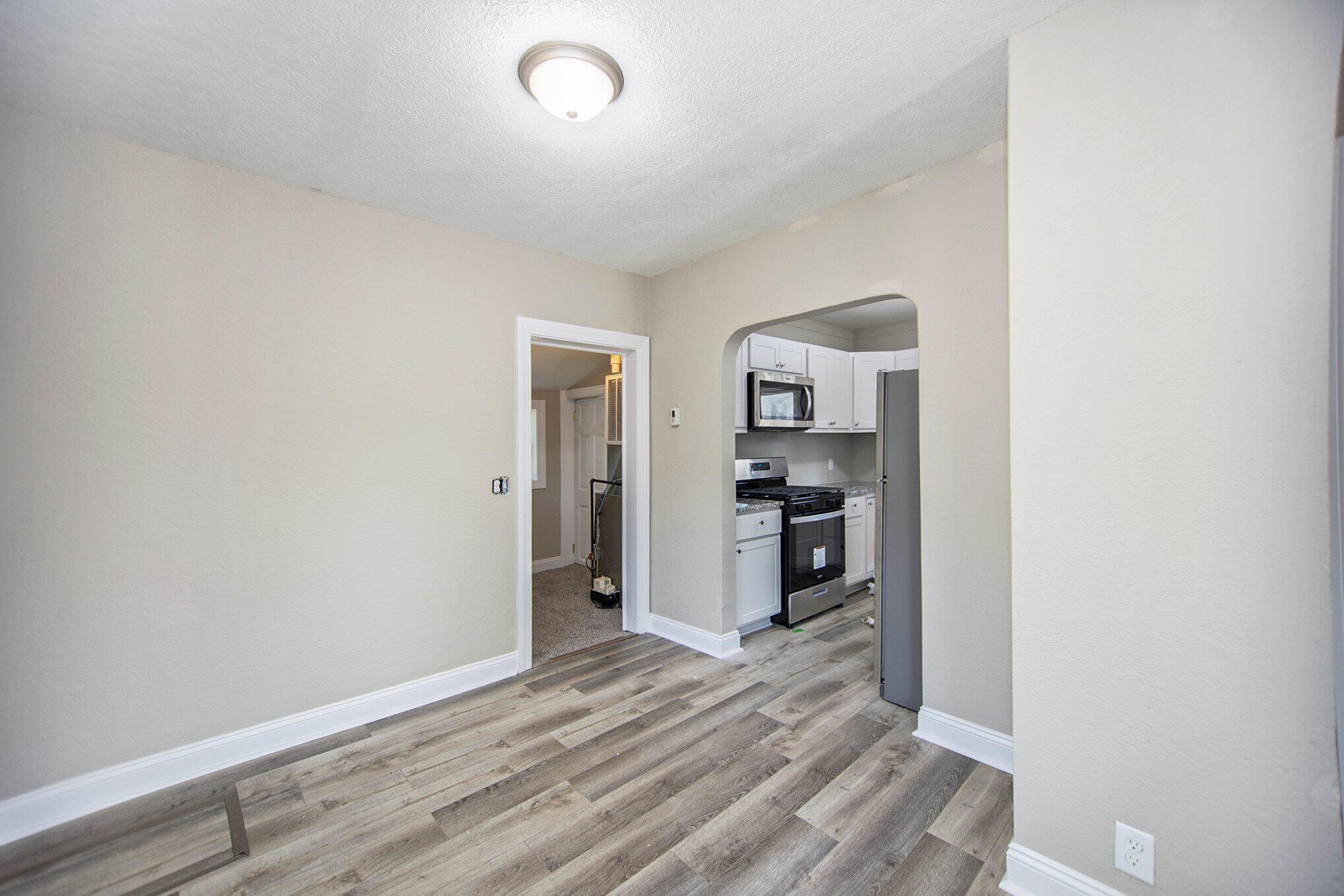 1184 Burton Road Muskegon, MI 49442 - Photo 8 of 21 009_42a8485
