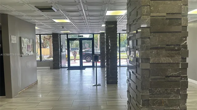 $169,000 | Golden Glades, Miami, FL 33169