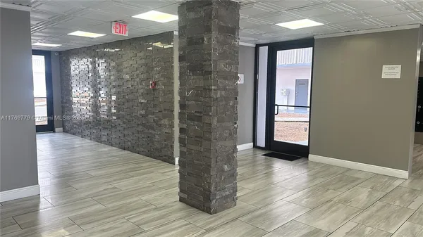 $169,000 | Golden Glades, Miami, FL 33169