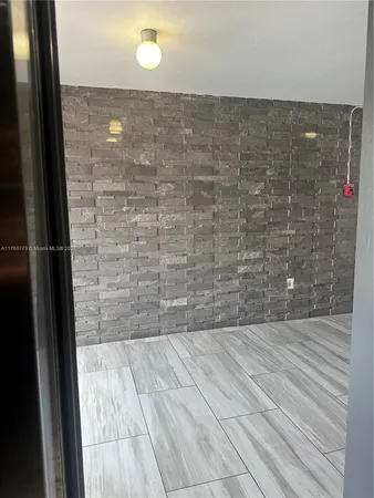 $169,000 | Golden Glades, Miami, FL 33169