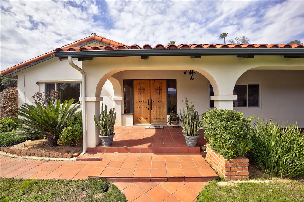 2623 Daisy Lane Fallbrook, CA 92028 - Photo 1 of 25