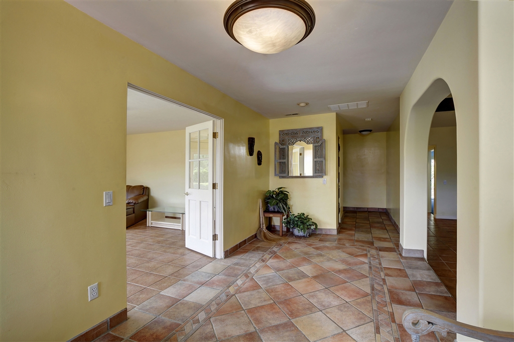 2623 Daisy Lane Fallbrook, CA 92028 - Photo 5 of 25