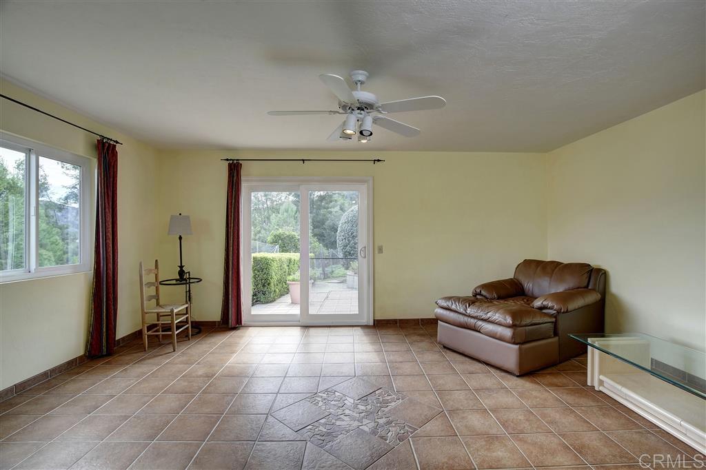 2623 Daisy Lane Fallbrook, CA 92028 - Photo 7 of 25