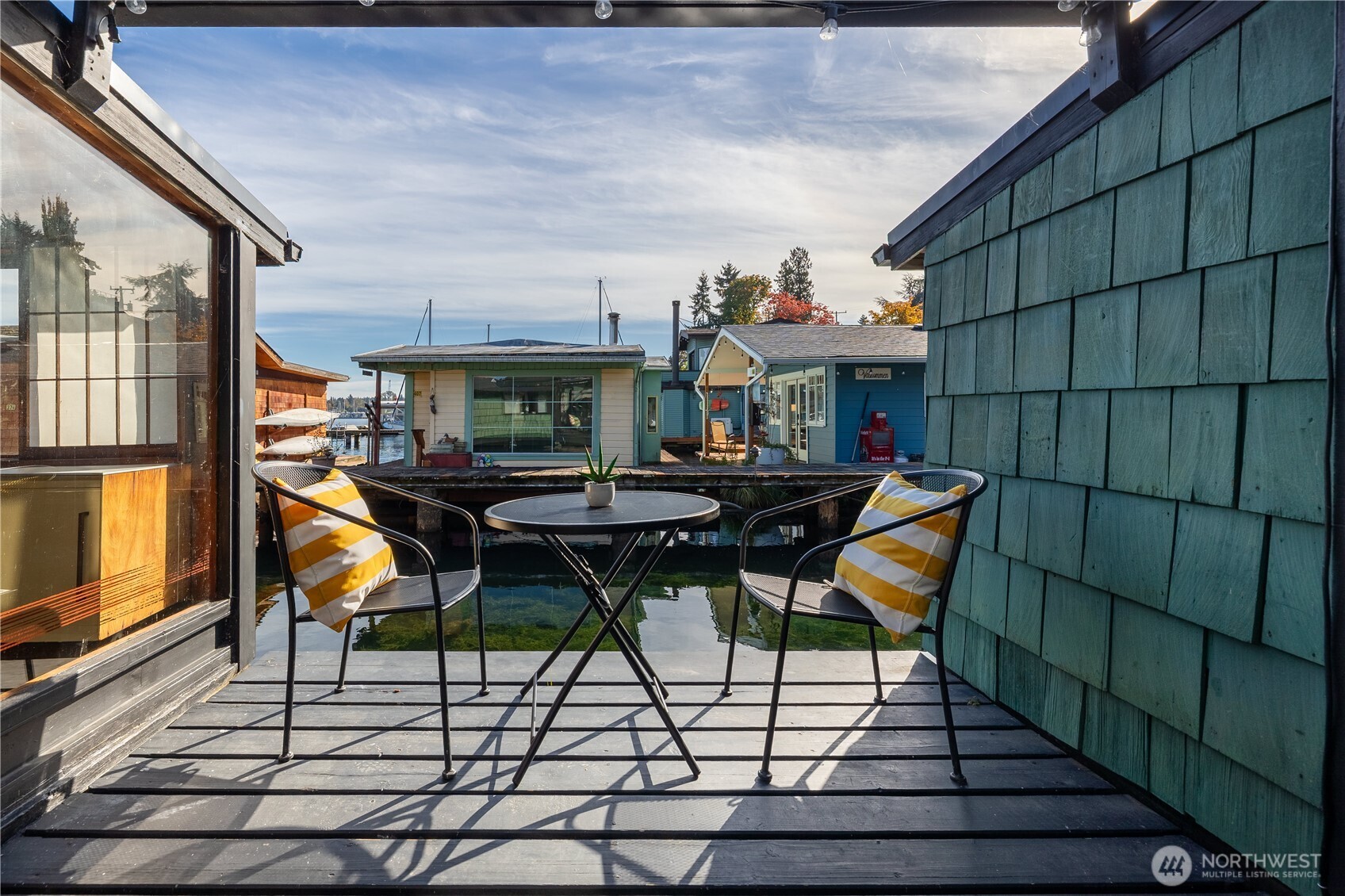 3130 Portage Bay Place East, Unit C Seattle, WA 98102 - Photo 33 of 40 a outdoor view with a sitting space