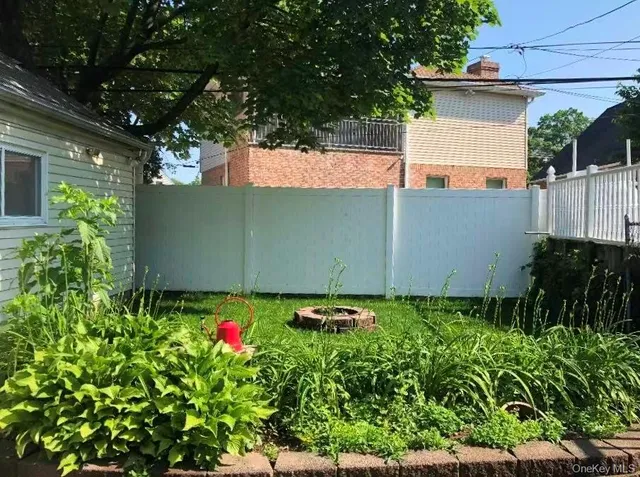 $799,000 | 241-25 85th Avenue | Bellerose