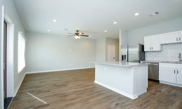$799,000 | 14010 Longstreet Road, Unit 10, Willis, TX 77318