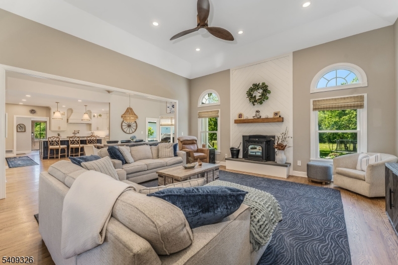 16 Wolverton Road Pittstown, NJ 08867 - Photo 29 of 50