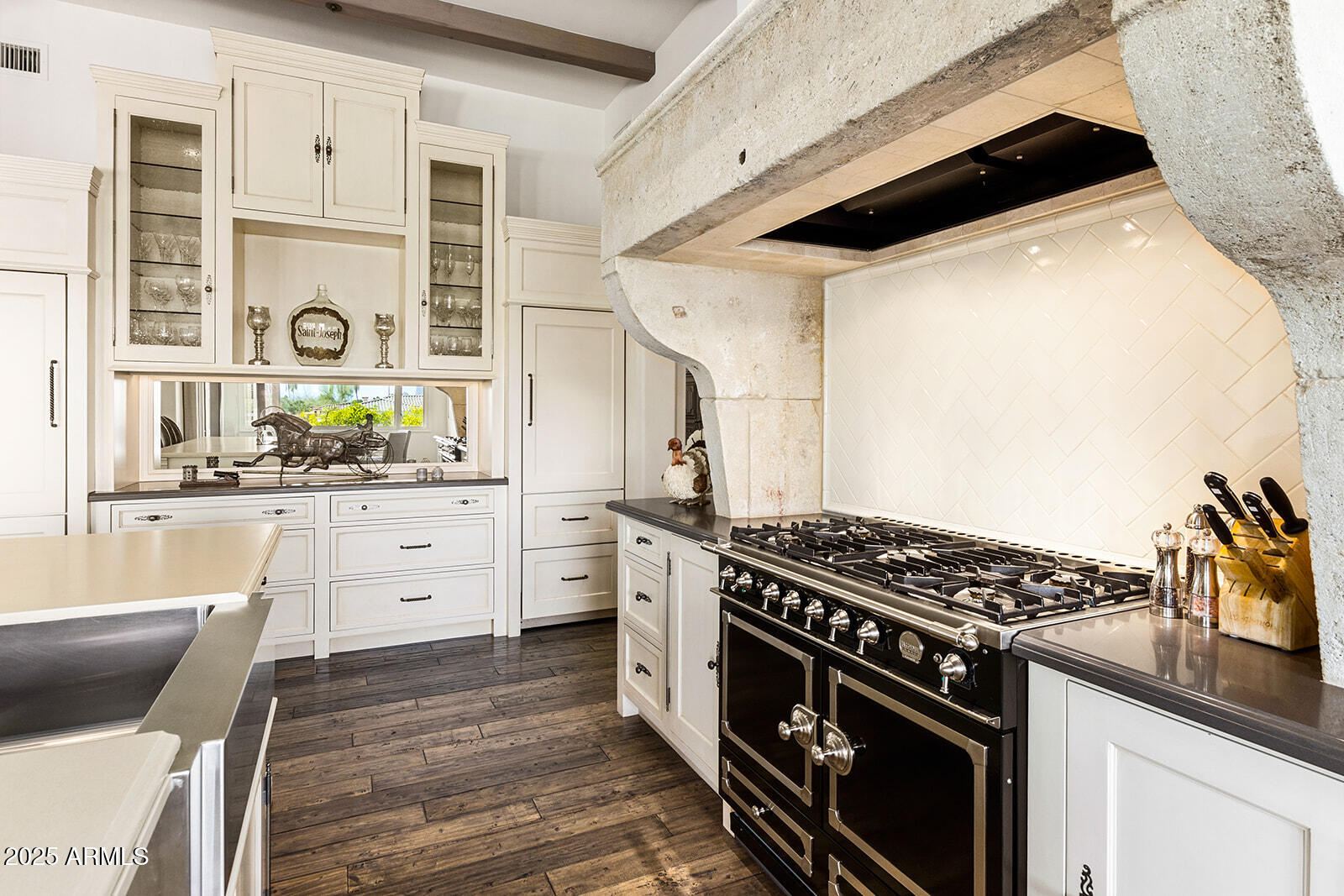 8531 North 49th Street Paradise Valley, AZ 85253 - Photo 16 of 61 Double Gas Range