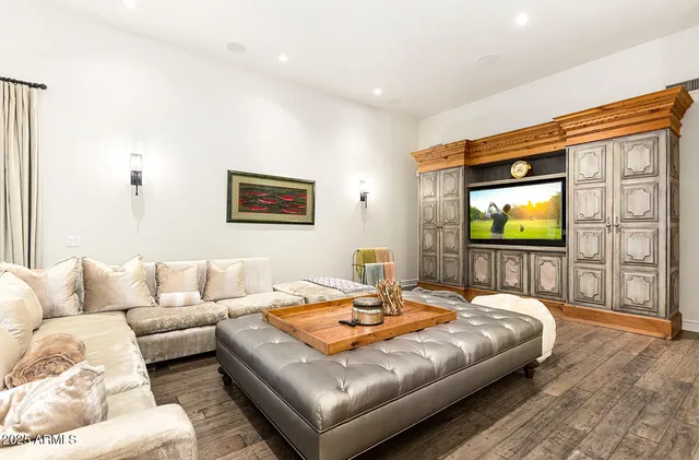 $60,000 | 8531 North 49th Street, Paradise Valley, AZ 85253