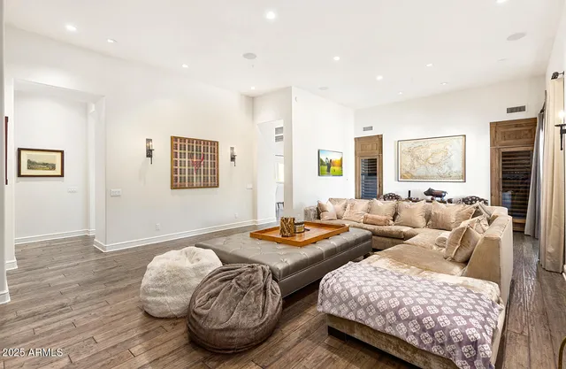 $60,000 | 8531 North 49th Street, Paradise Valley, AZ 85253