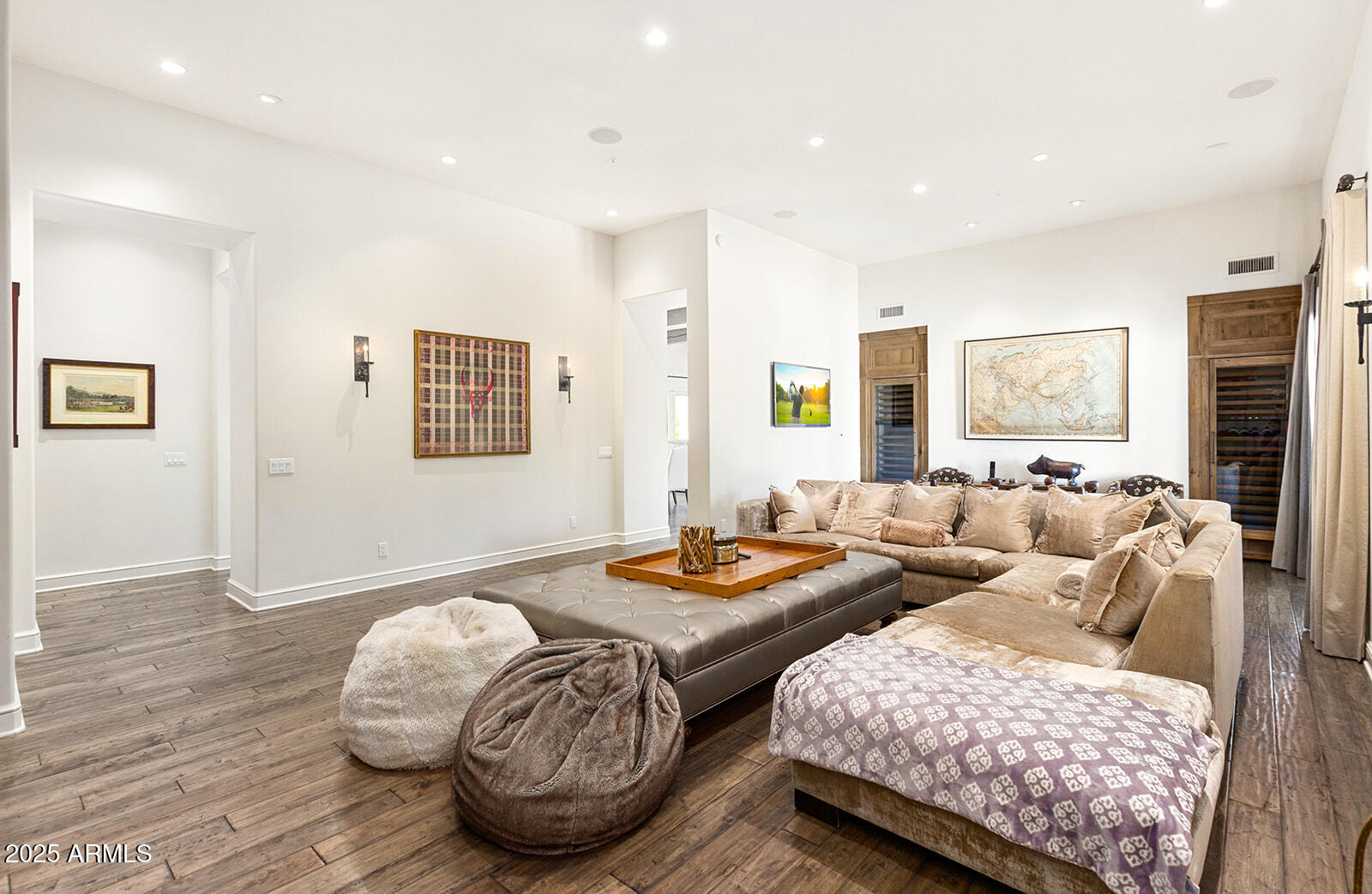 8531 North 49th Street Paradise Valley, AZ 85253 - Photo 21 of 61 LARGE GAME ROOM