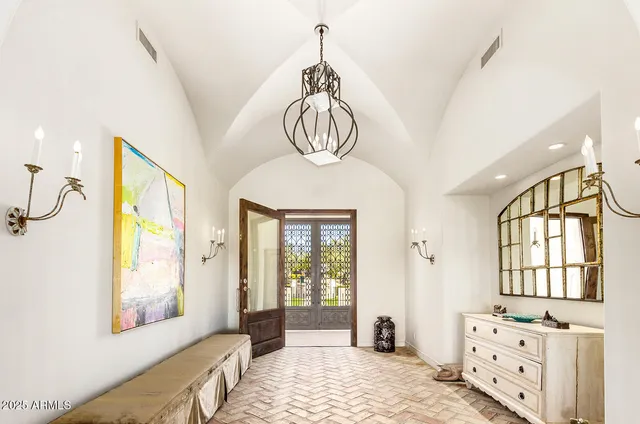 $60,000 | 8531 North 49th Street, Paradise Valley, AZ 85253