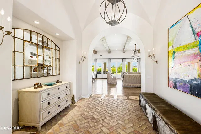 $60,000 | 8531 North 49th Street, Paradise Valley, AZ 85253