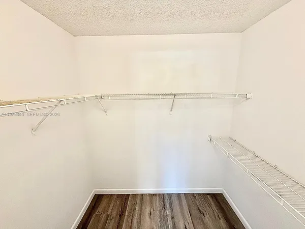 $1,900 | 1727 Village Boulevard, Unit 206, West Palm Beach, FL 33409