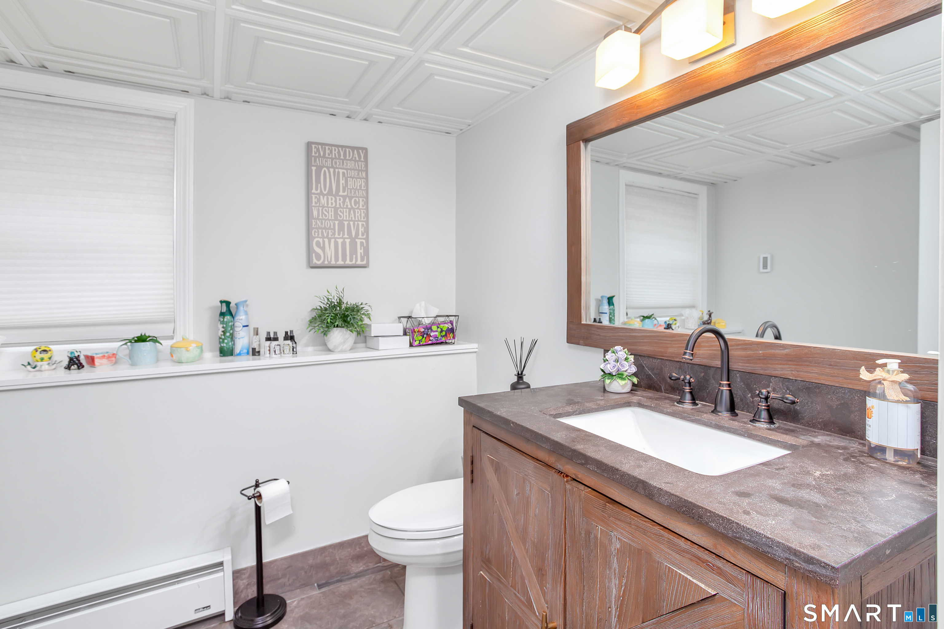 384 Mulberry Point Road Guilford, CT 06437 - Photo 15 of 34