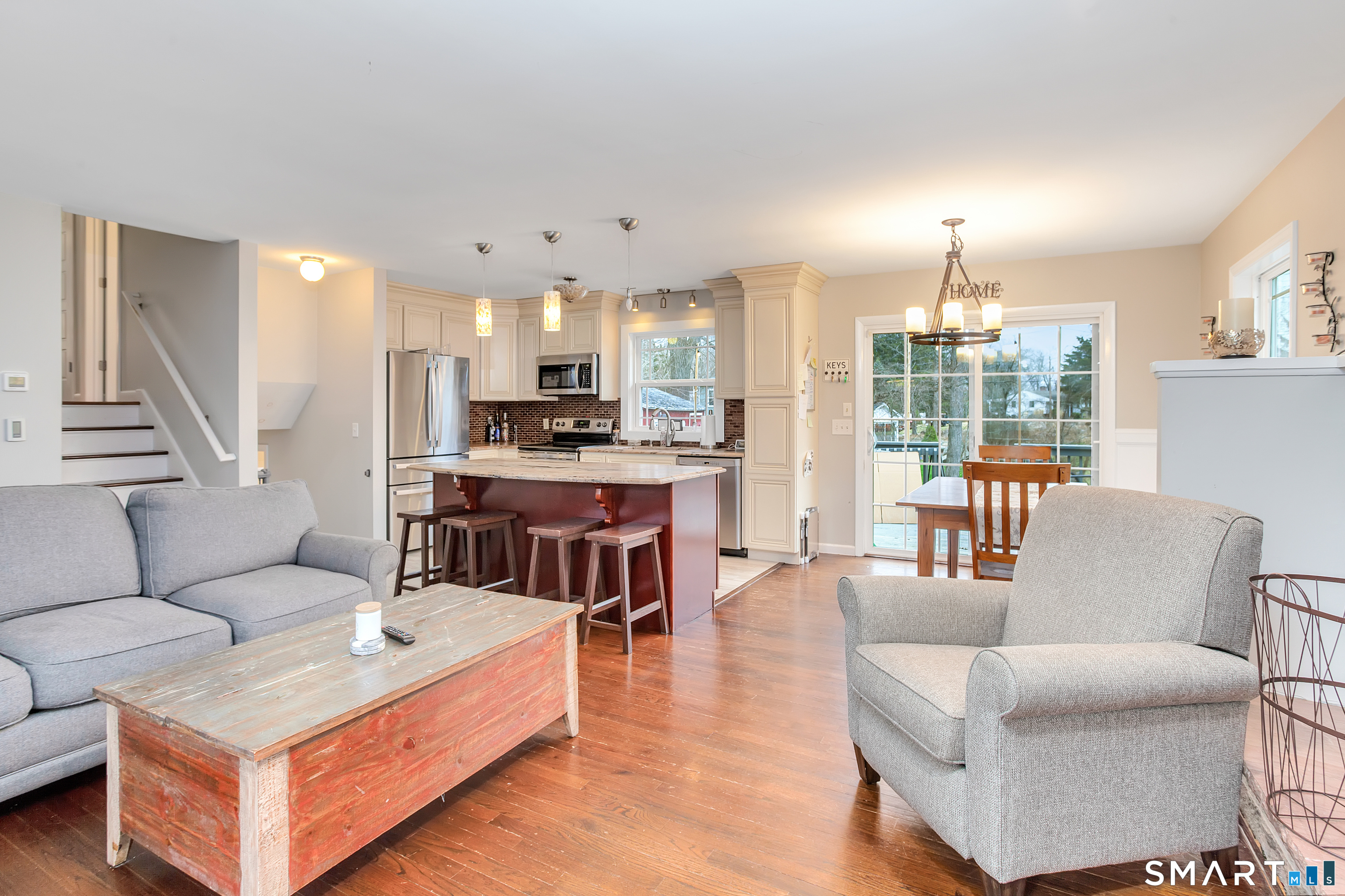 384 Mulberry Point Road Guilford, CT 06437 - Photo 7 of 34