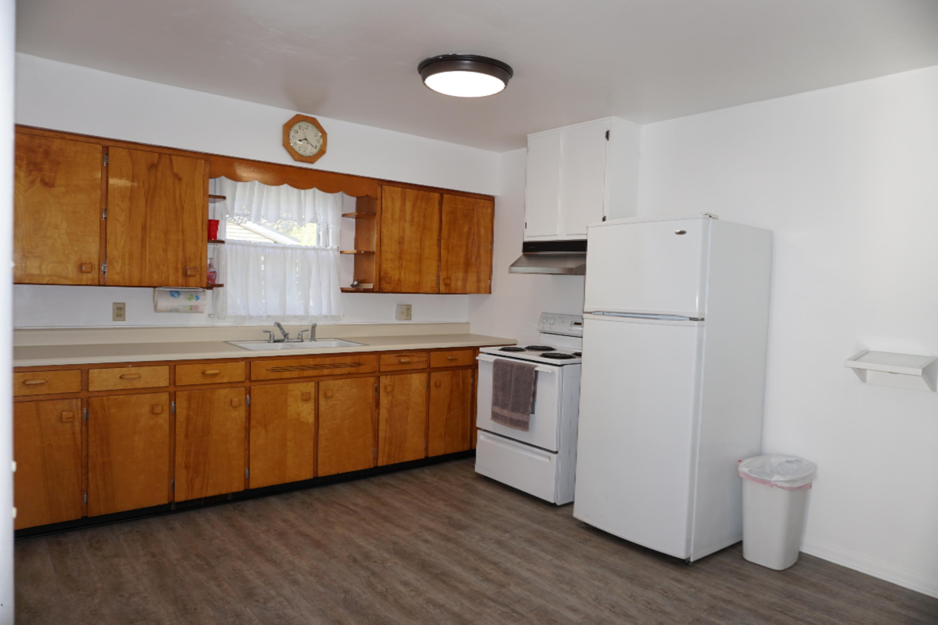 94 South Brks Road Muskegon, MI 49442 - Photo 6 of 25 DSC01713