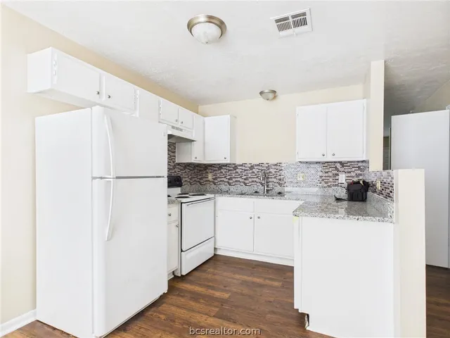 $1,050 | 800 San Pedro Drive, Unit C, College Station, TX 77845