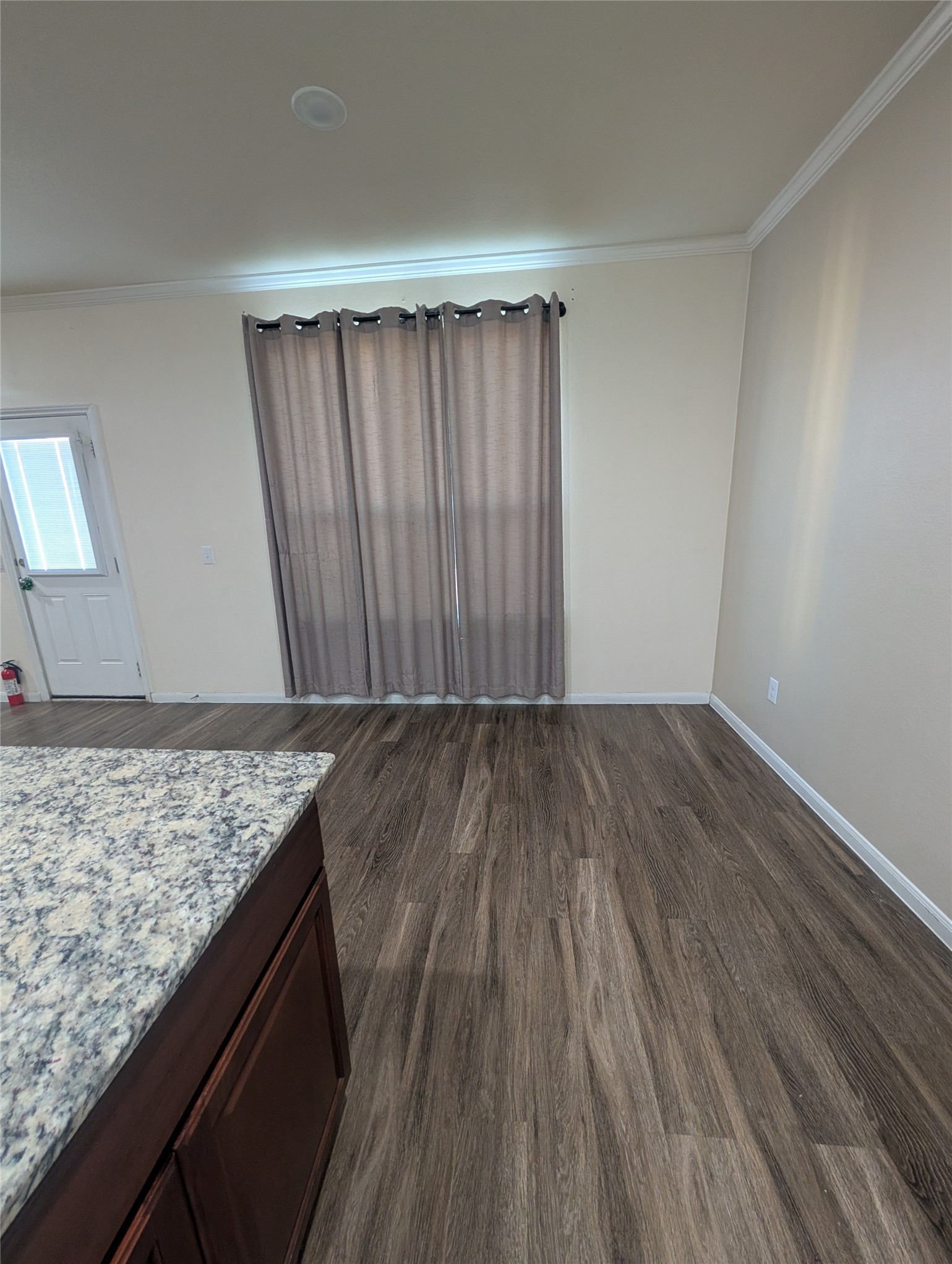 10719 Rustic Walkway Circle Houston, TX 77075 - Photo 5 of 16