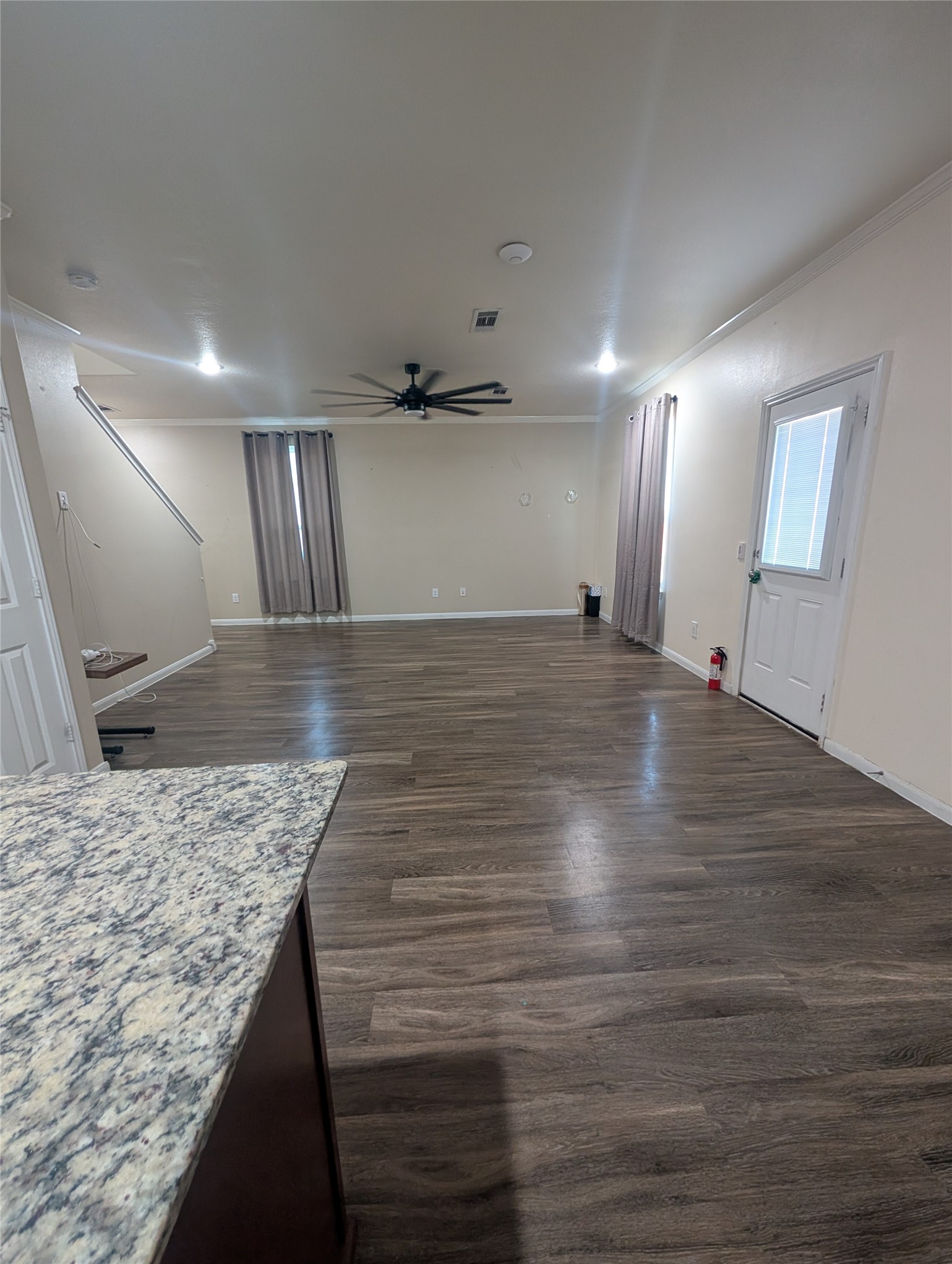 10719 Rustic Walkway Circle Houston, TX 77075 - Photo 6 of 16