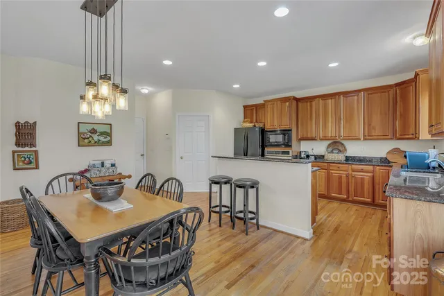 $685,000 | 1102 High Brook Drive, Waxhaw, NC 28173