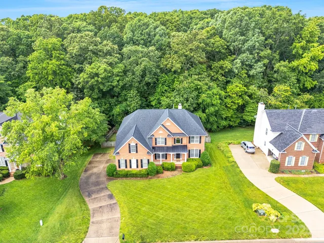 $685,000 | 1102 High Brook Drive, Waxhaw, NC 28173