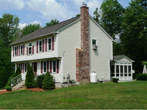 32 Thornton Road Londonderry, NH 03053 - Photo 1 of 1