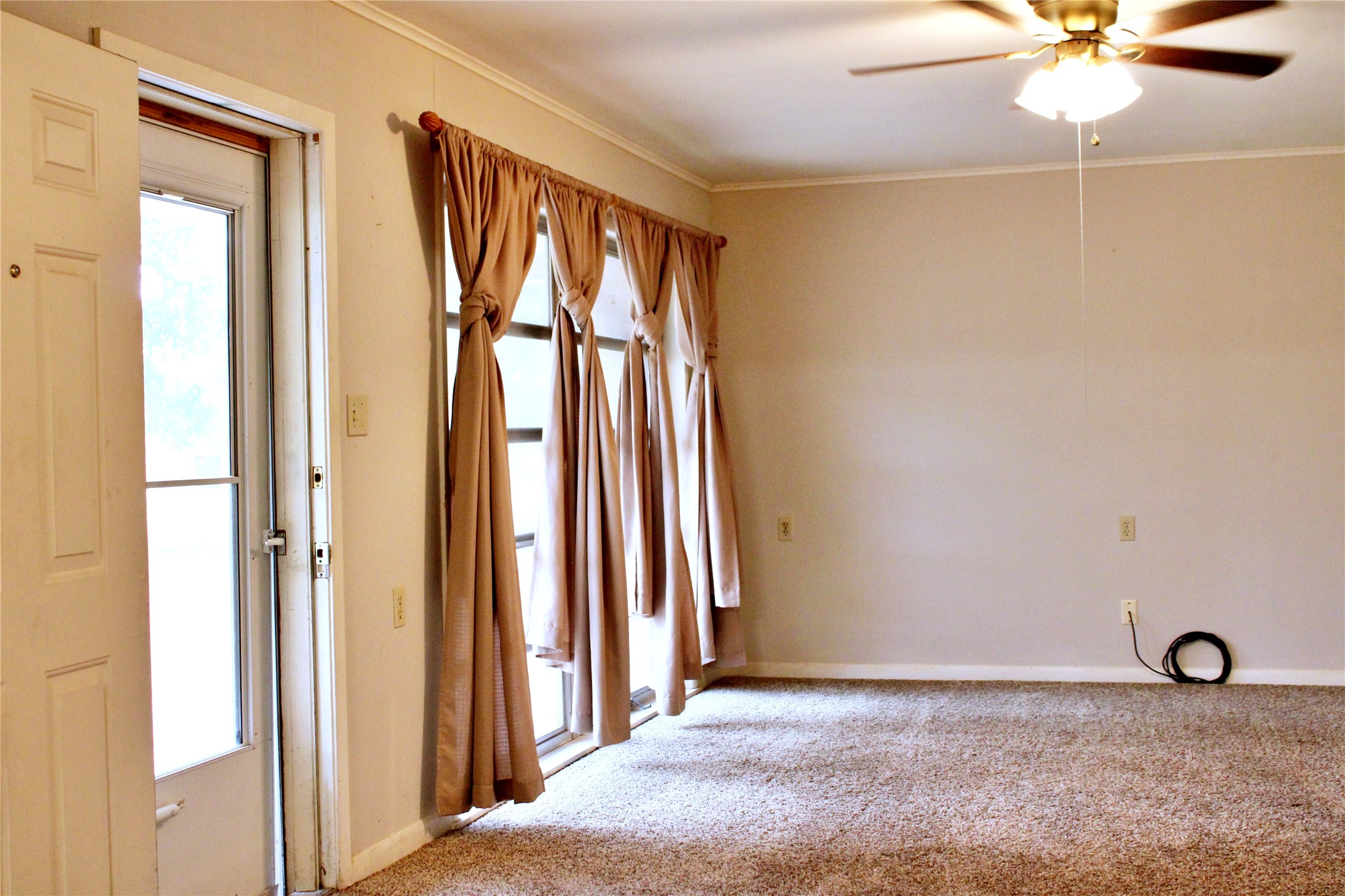 1630 Montezuma Street Columbus, TX 78934 - Photo 3 of 43