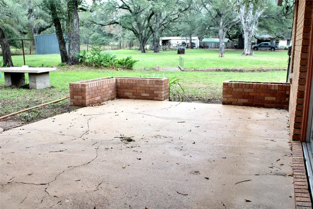 $289,000 | 1630 Montezuma Street, Columbus, TX 78934