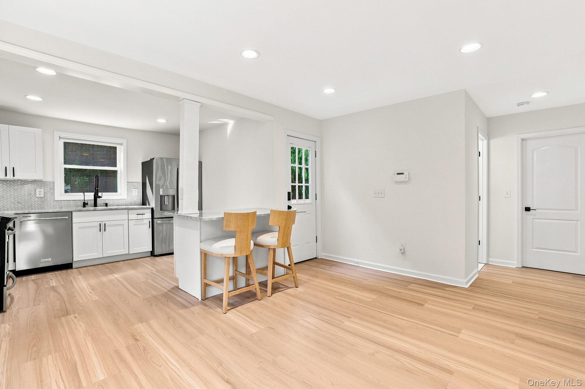 32 Red Oaks Mill Road Poughkeepsie, NY 12603 - Photo 12 of 39 Gallery Image 12