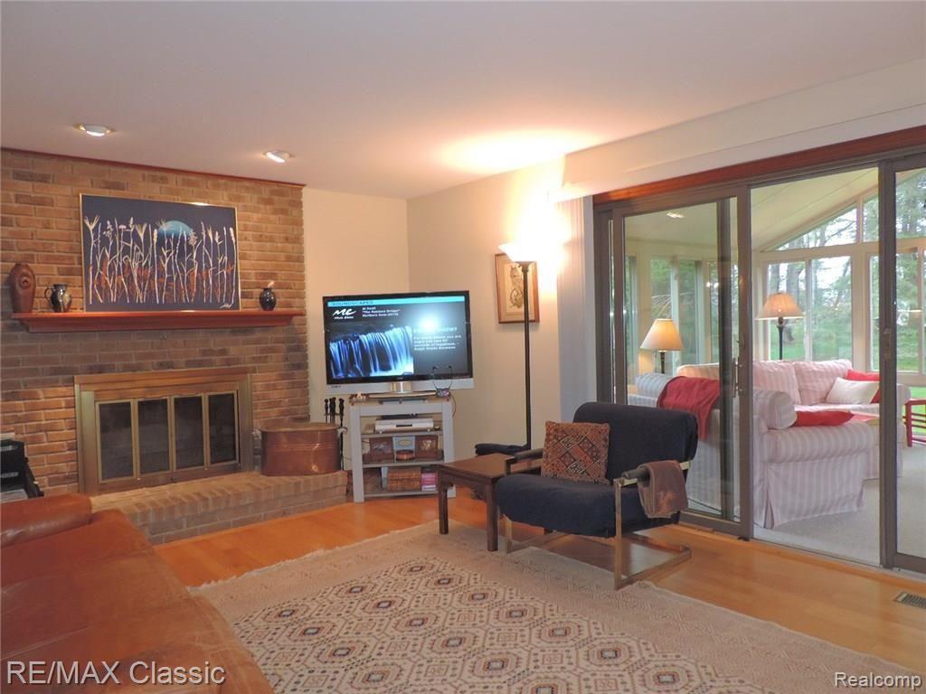 1005 Pine Ridge Road Milford, MI 48380 - Photo 27 of 76 DSCN7195 - Copy - Copy.JPG
