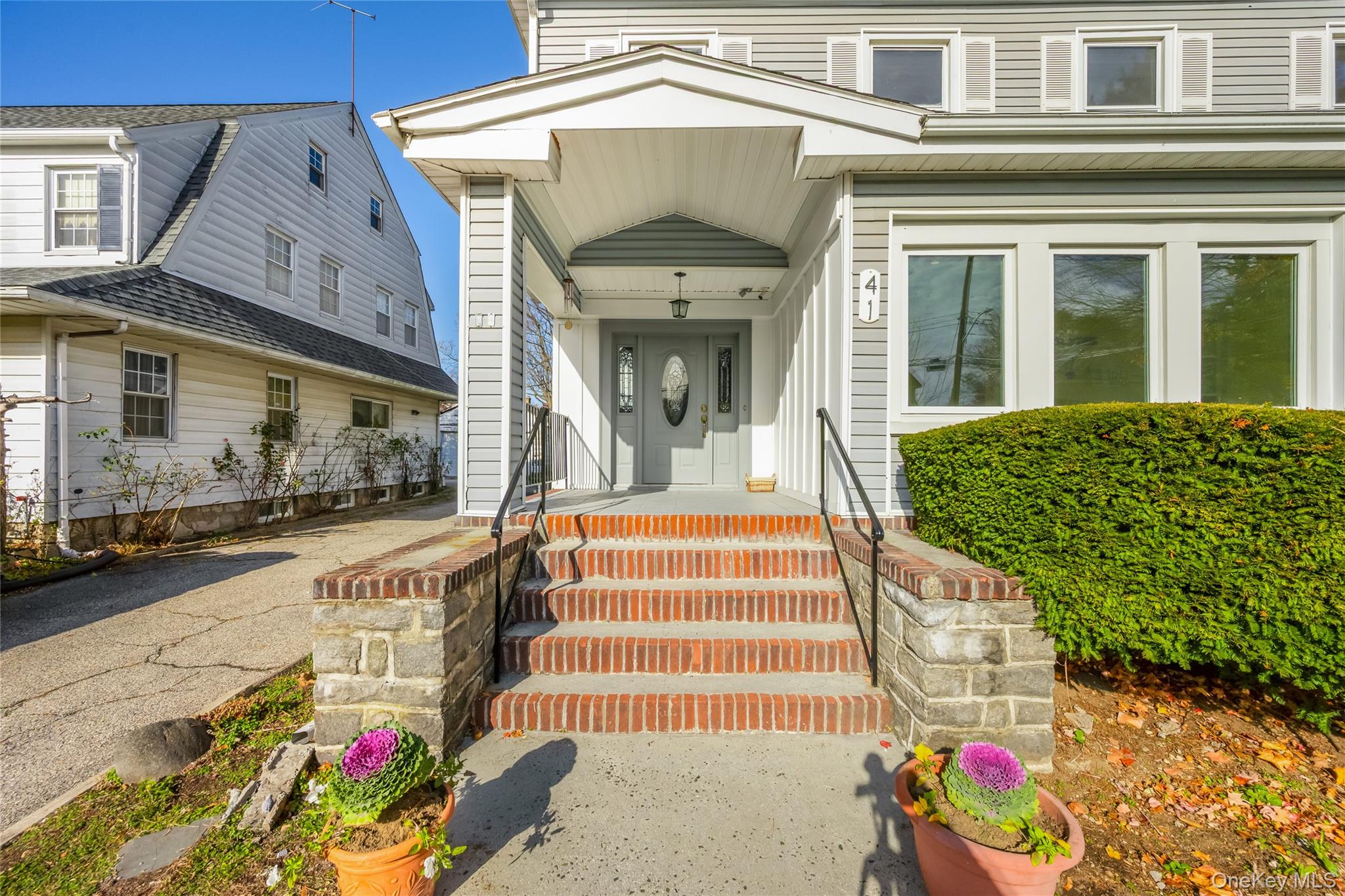 41 French Ridge New Rochelle, NY 10801 - Photo 2 of 50 front view of a house