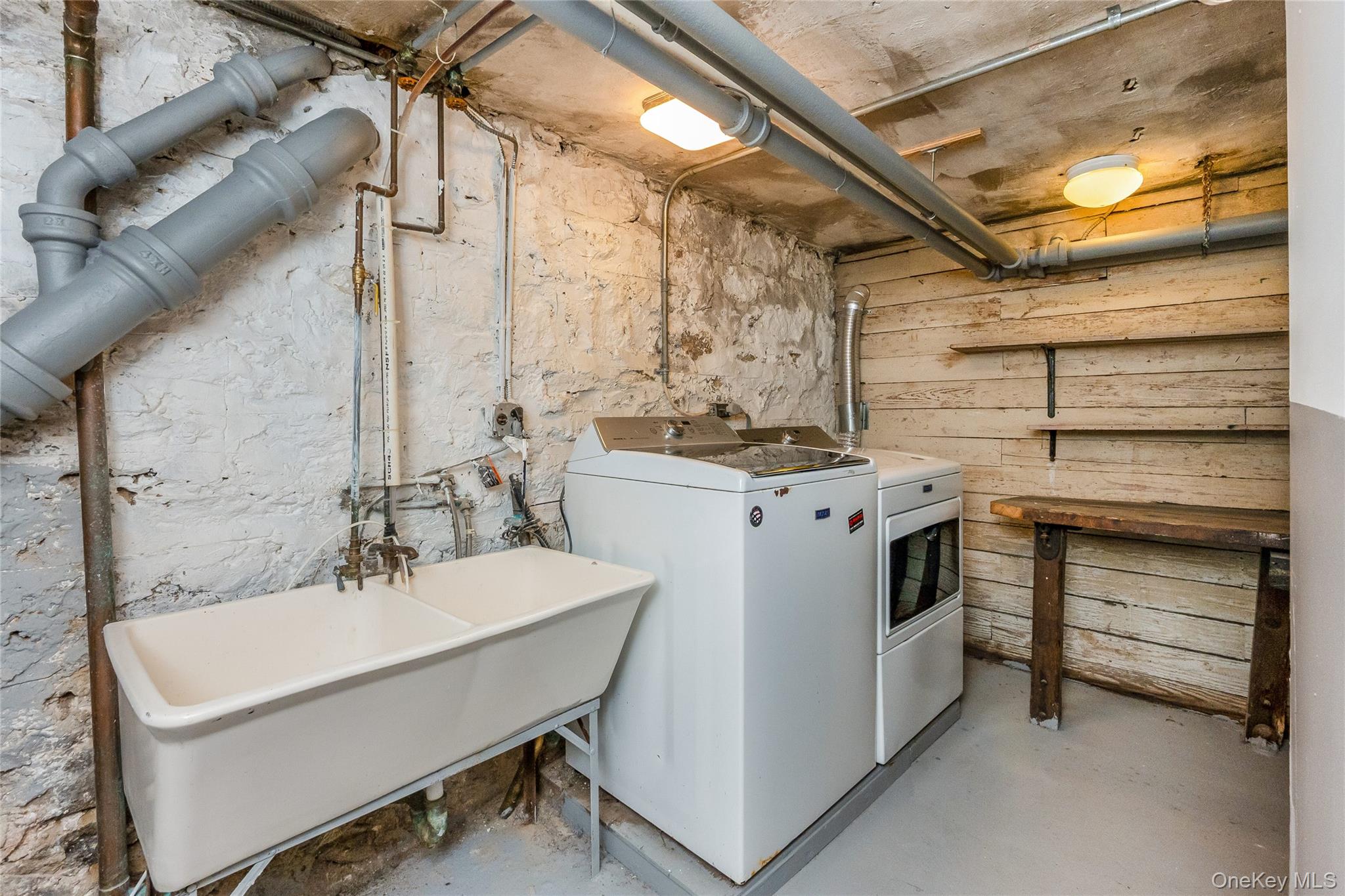 41 French Ridge New Rochelle, NY 10801 - Photo 39 of 50 a utility room with dryer and washer